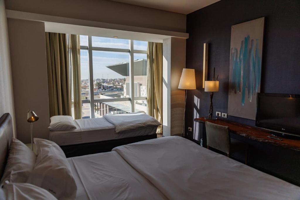 Mendoza Room